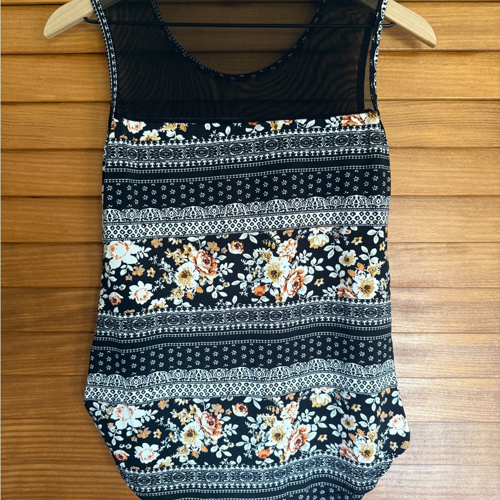 Blu Planet Floral Boho Tank Top Mesh Yoke Sleeveless Blouse | Size M - Picture 4 of 6